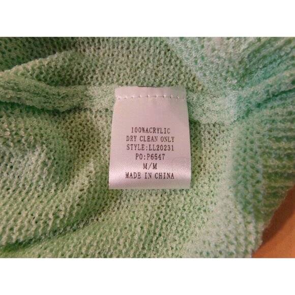 Main Strip Sweater Top M Green Lightweight Hearts Pattern 3/4 Sleeve NEW - Picture 6 of 6